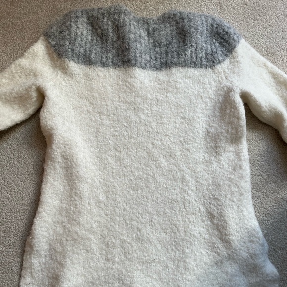 Sweater - Picture 2 of 3